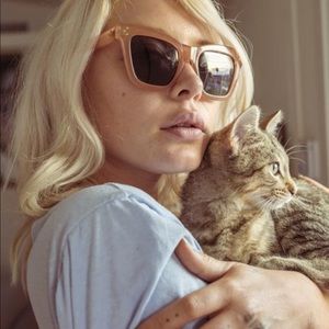 I SEA ‘Sutton’ Sunglasses in Taupe